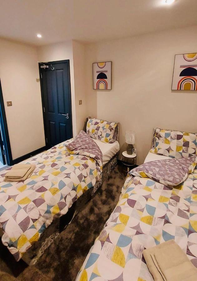 Green Lantern, Private En-Suite Double Bedroom Aveley Екстериор снимка